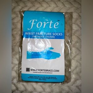 *NEW* Forte Wrist Fracture Socks (without thumb)